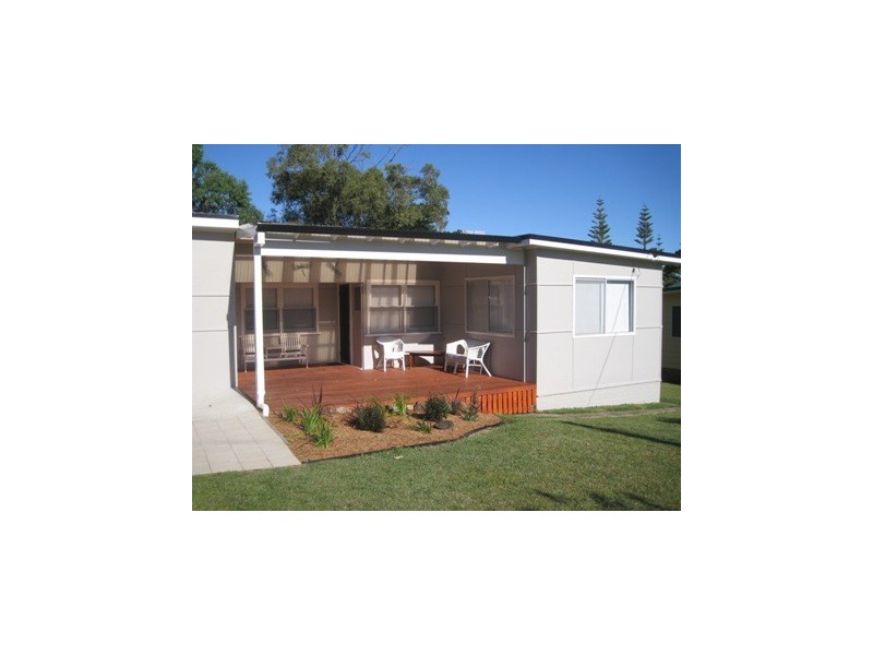 76 Lockhart Avenue, Mollymook NSW 2539