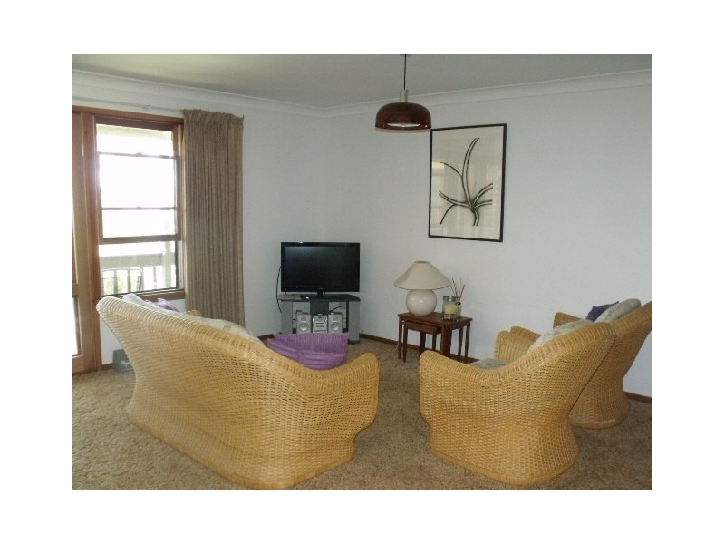 13 Manning Avenue, Narrawallee NSW 2539