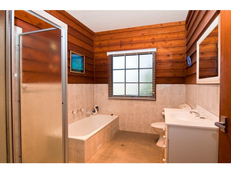 24 Normandy Street, Narrawallee NSW 2539