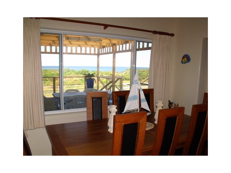 88 Mitchell Parade, Mollymook NSW 2539