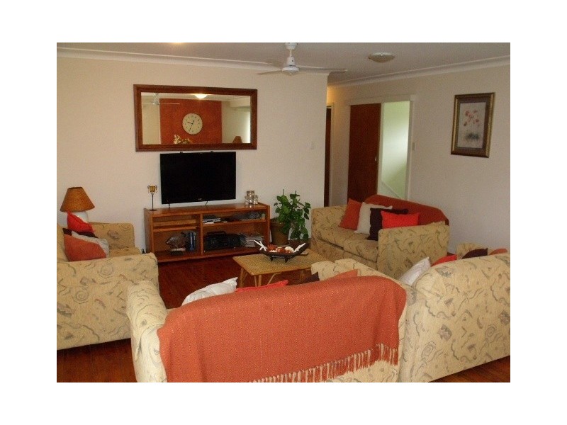 11 Clissold Street, Mollymook NSW 2539