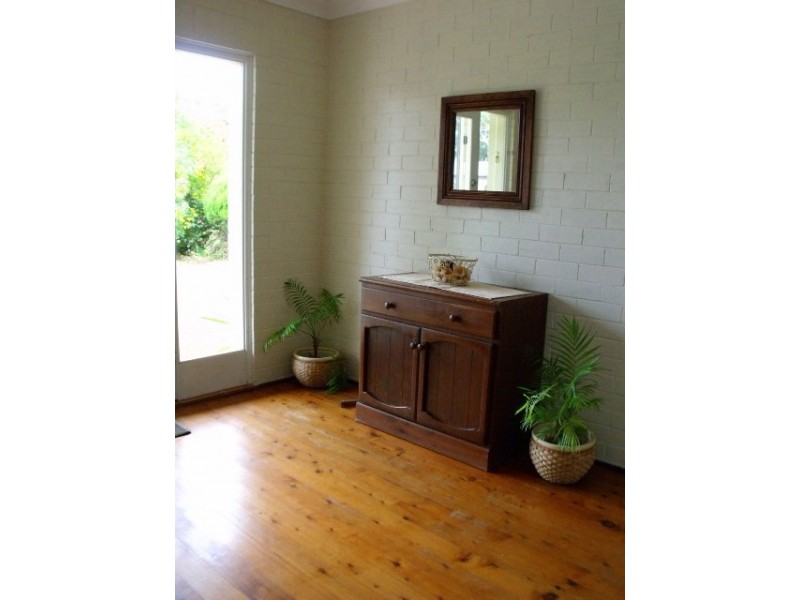 11 Clissold Street, Mollymook NSW 2539
