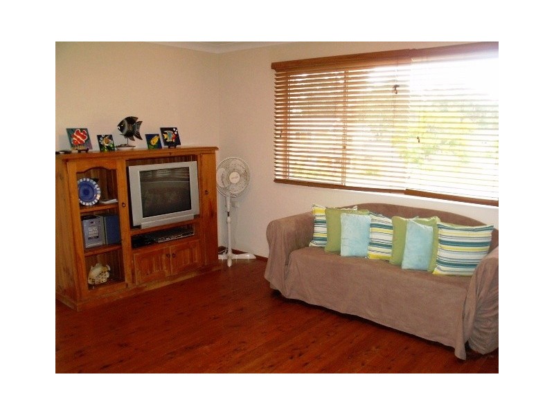 11 Clissold Street, Mollymook NSW 2539
