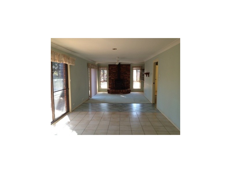 39 Leigh Crescent, Ulladulla NSW 2539