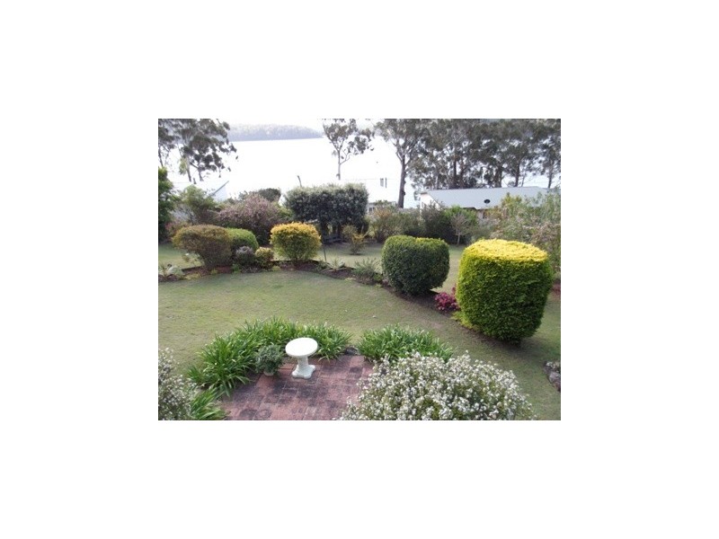 17 Evans Street, Lake Conjola NSW 2539