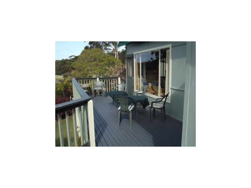 17 Evans Street, Lake Conjola NSW 2539