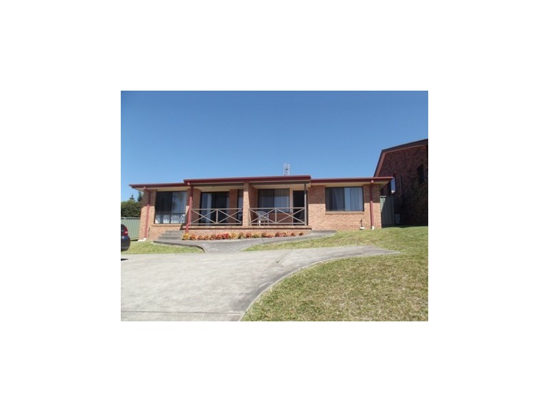 1/64  Seaview Street, Mollymook NSW 2539