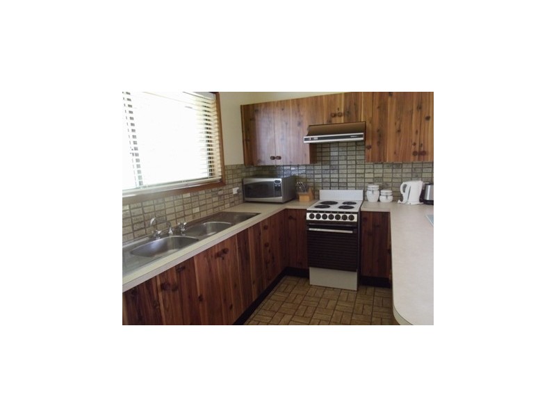 35 Tallwood Avenue, Mollymook NSW 2539