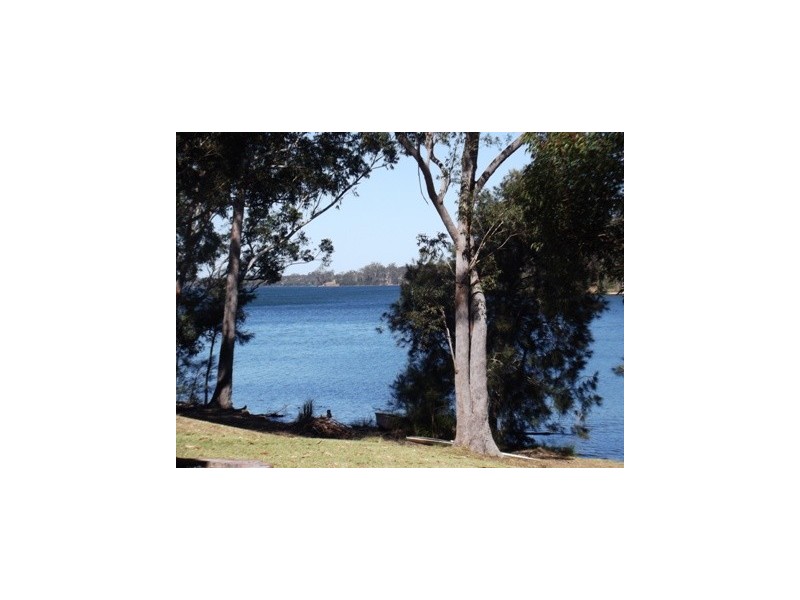 72 Lakeside Drive, Conjola NSW 2539
