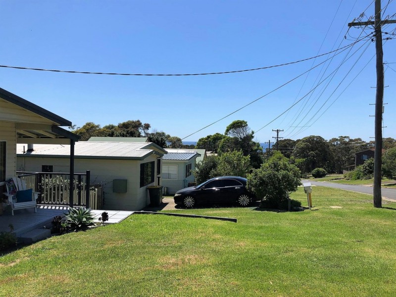 14 Canberra Crescent, Burrill Lake NSW 2539