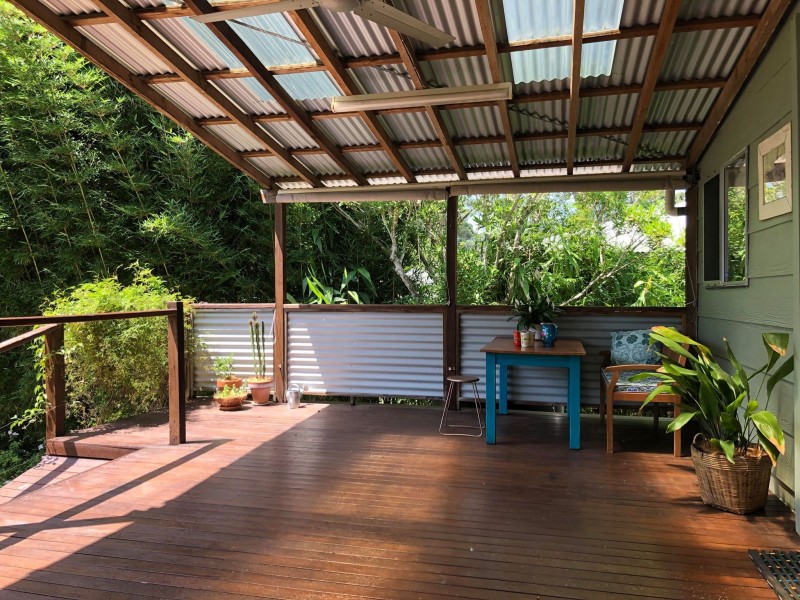 18 Wattle Street, Fishermans Paradise NSW 2539