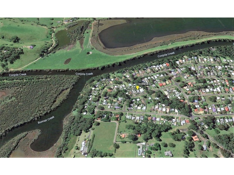 18 Wattle Street, Fishermans Paradise NSW 2539