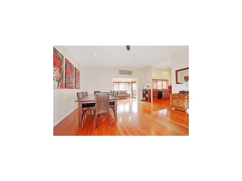 27 Boag Street, Mollymook NSW 2539