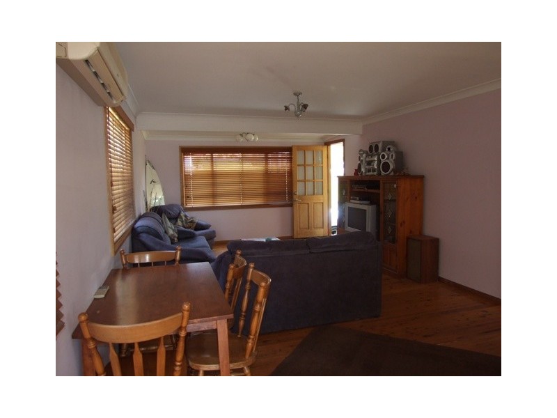 10 Edward Avenue, Kings Point NSW 2539