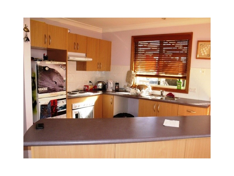 10 Edward Avenue, Kings Point NSW 2539