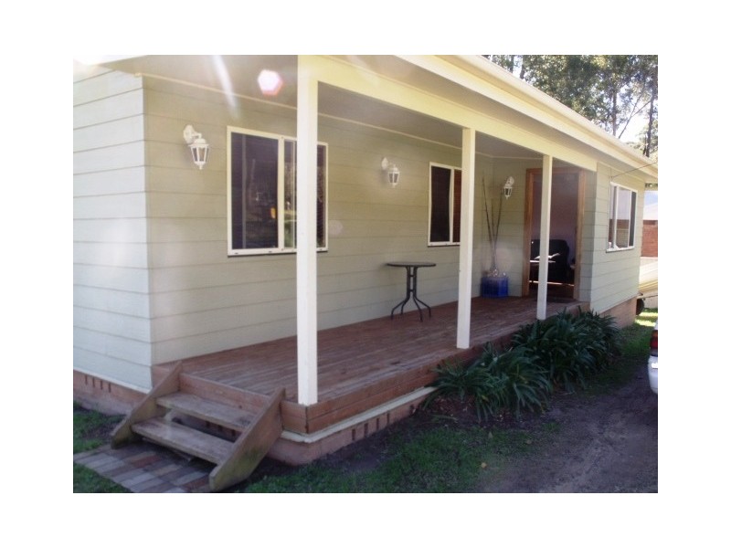 10 Edward Avenue, Kings Point NSW 2539