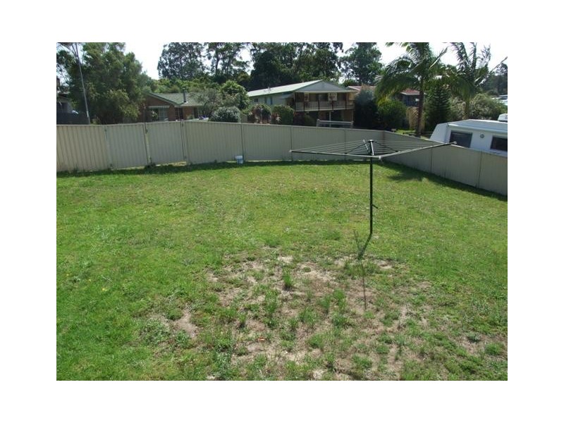 10 Edward Avenue, Kings Point NSW 2539