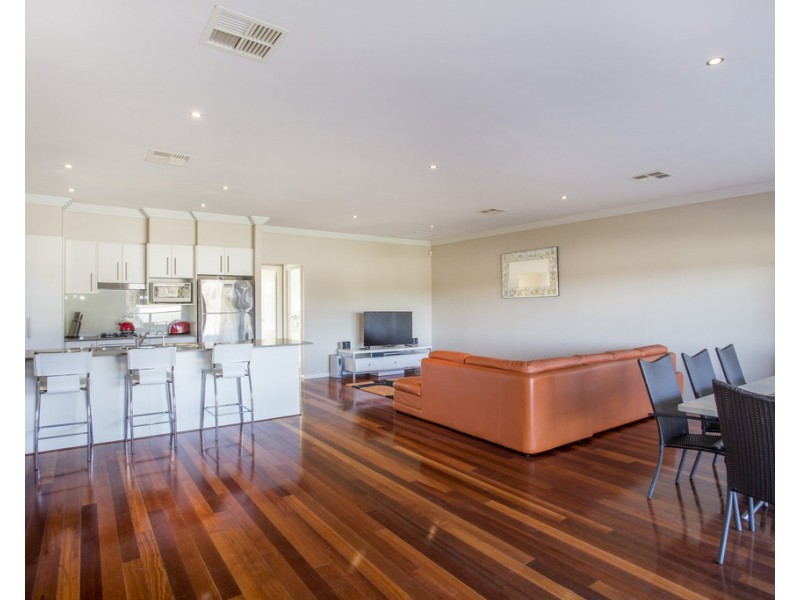 22B Wuru Dr, Burrill Lake NSW 2539