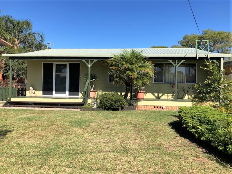 3 Bangalow Street, Narrawallee NSW 2539