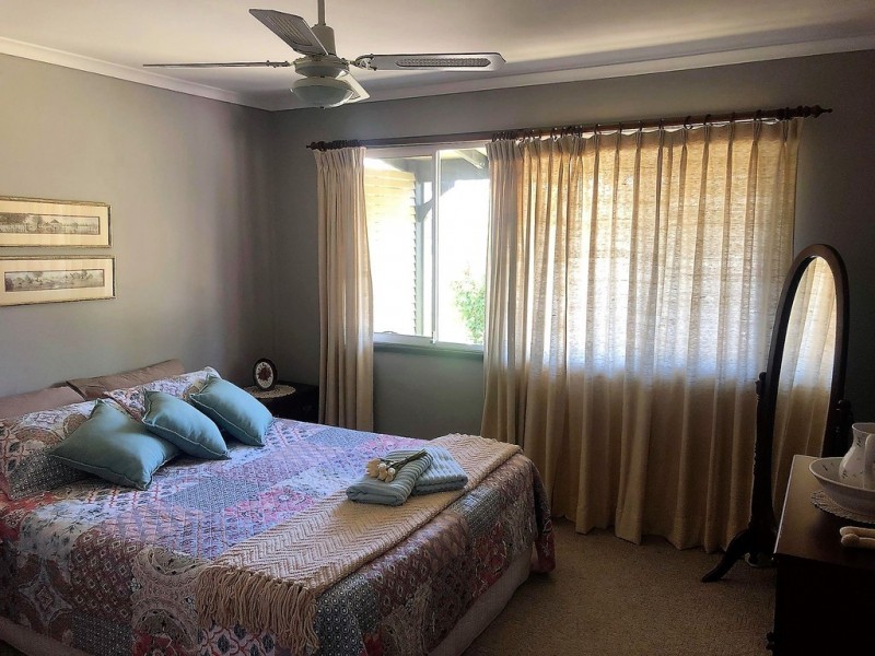 3 Bangalow Street, Narrawallee NSW 2539