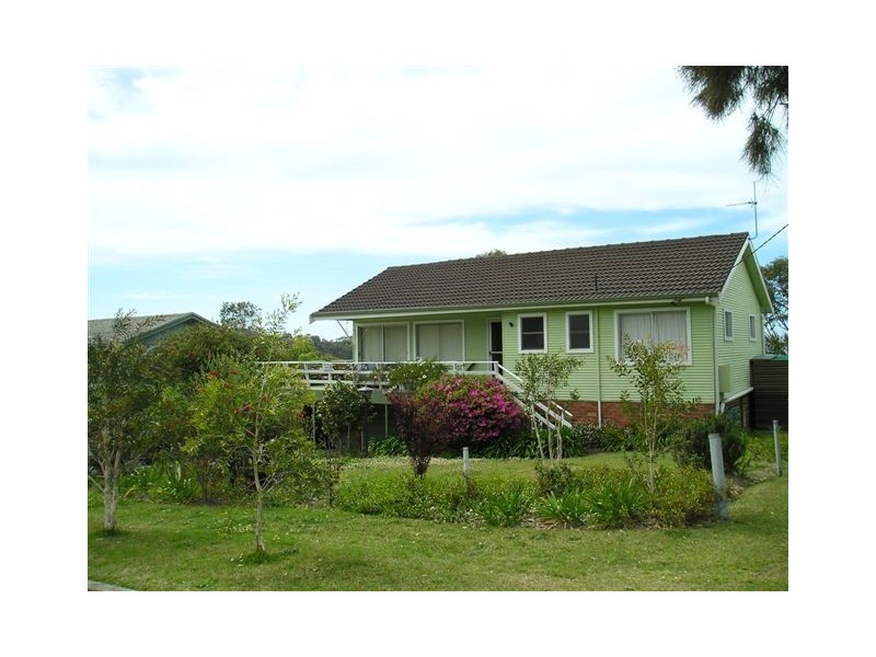 24 Donlan Road, Mollymook NSW 2539