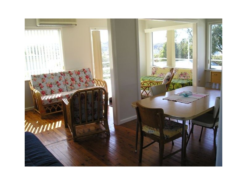 24 Donlan Road, Mollymook NSW 2539