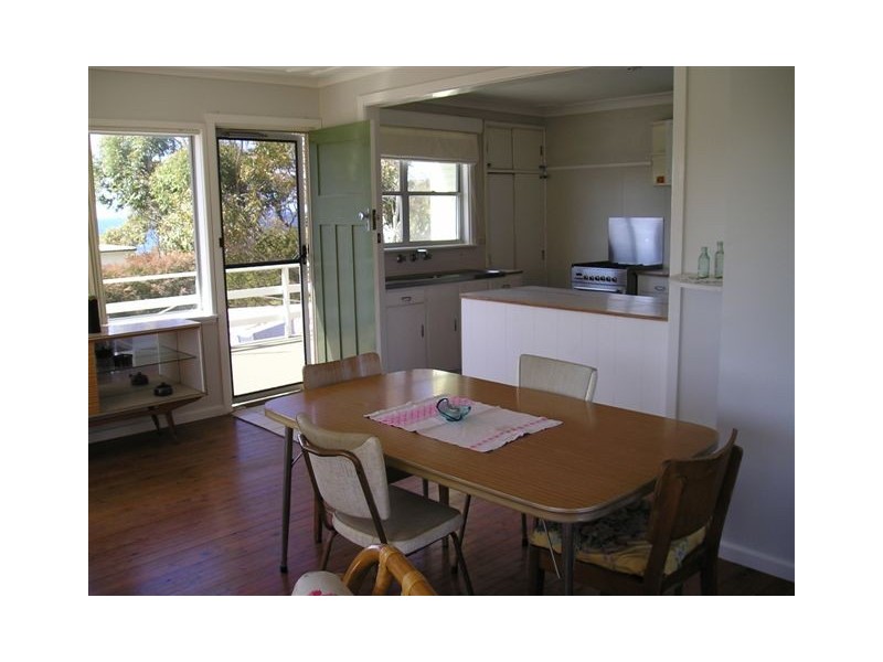 24 Donlan Road, Mollymook NSW 2539