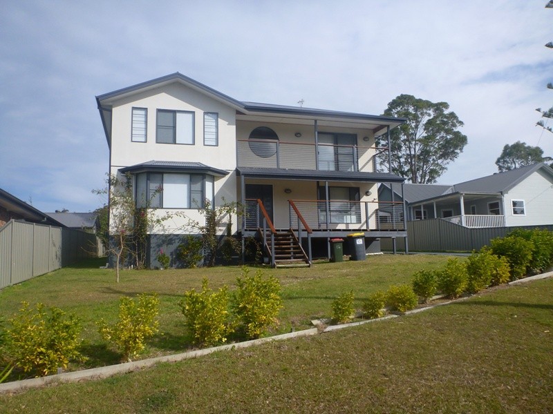 154 Lake Entrance Road, Lake Conjola NSW 2539