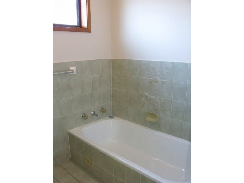 1 Taurus Spur, Narrawallee NSW 2539