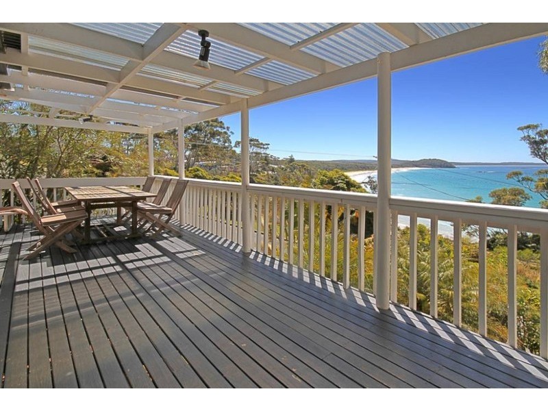 11  Surfers Ave, Narrawallee NSW 2539