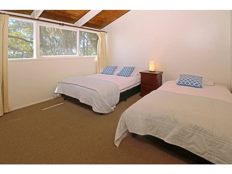 11  Surfers Ave, Narrawallee NSW 2539