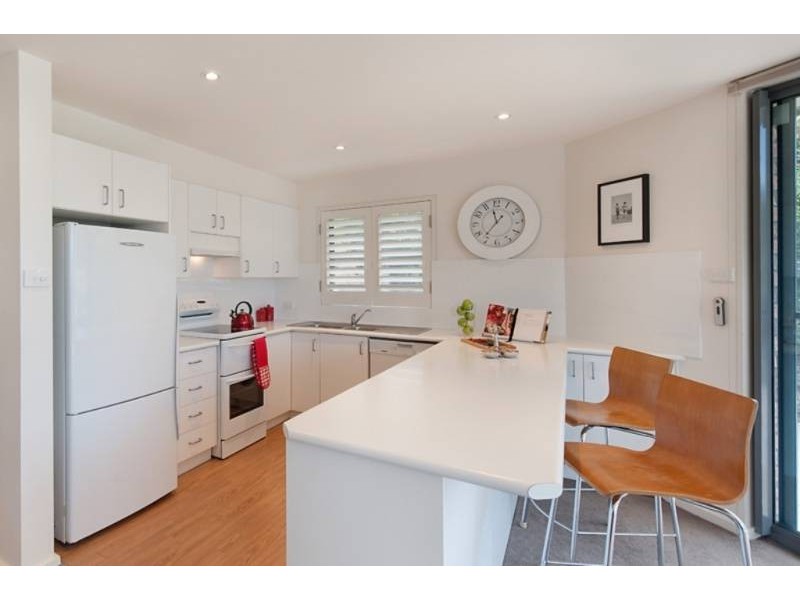 31 Riversdale Rd, Mollymook Beach NSW 2539