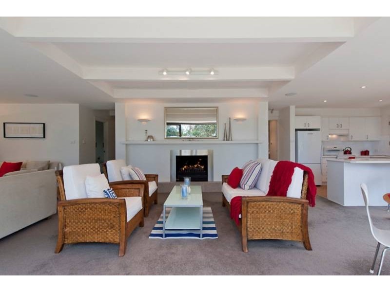31 Riversdale Rd, Mollymook Beach NSW 2539