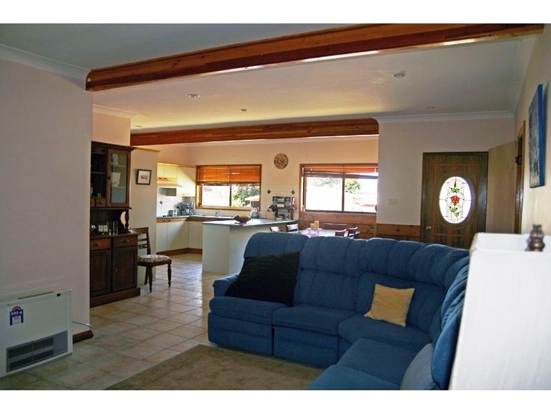 41 Bangalow St, Narrawallee NSW 2539