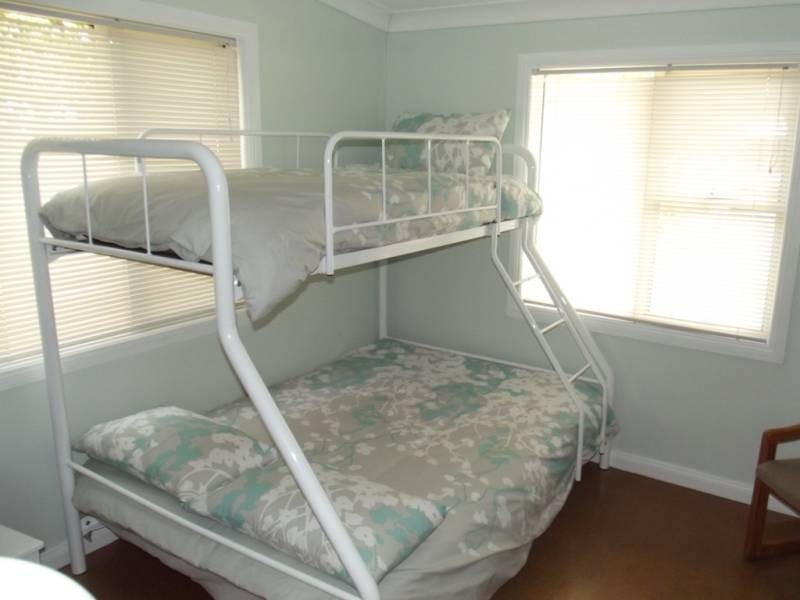 45 Carroll Ave Lakeside, Lake Conjola NSW 2539
