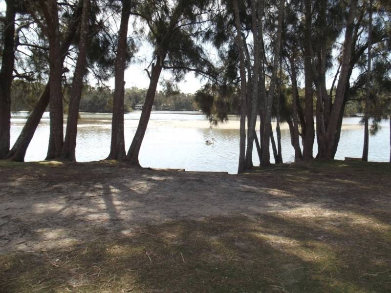 45 Carroll Ave Lakeside, Lake Conjola NSW 2539