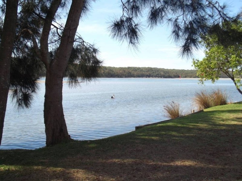 45 Carroll Ave Lakeview, Lake Conjola NSW 2539