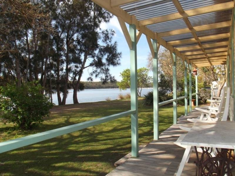 45 Carroll Ave Lakeview, Lake Conjola NSW 2539