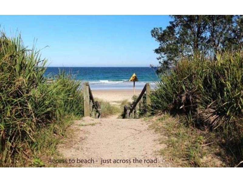 29 Matron Porter Dr, Narrawallee NSW 2539