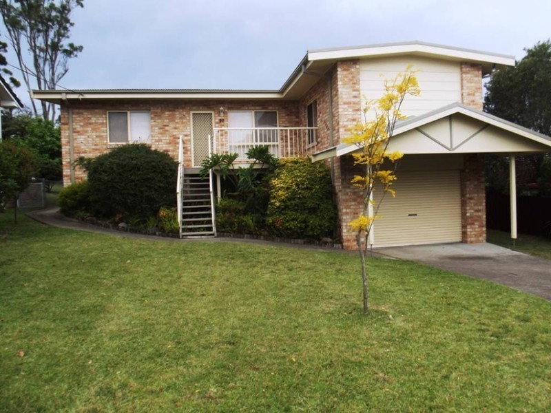 82 Carroll Ave, Mollymook NSW 2539