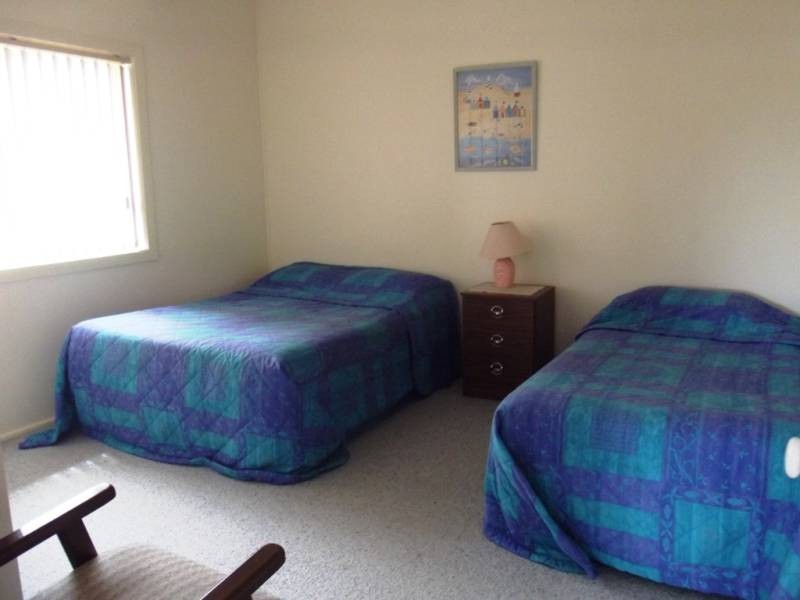 82 Carroll Ave, Mollymook NSW 2539