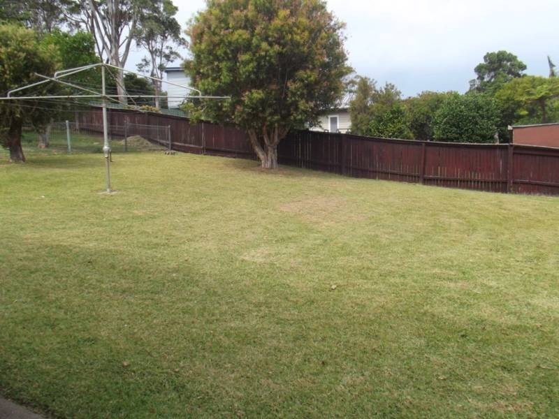 82 Carroll Ave, Mollymook NSW 2539