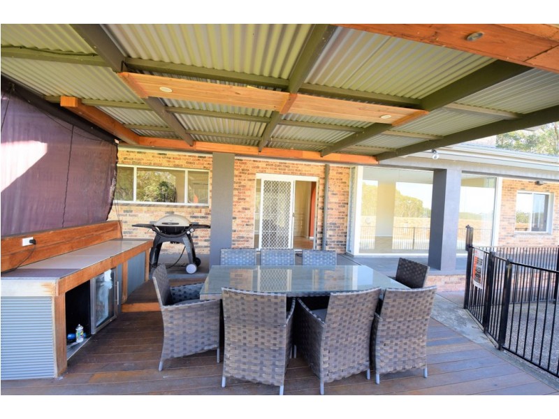 286 Matron Porter Dr, Mollymook NSW 2539