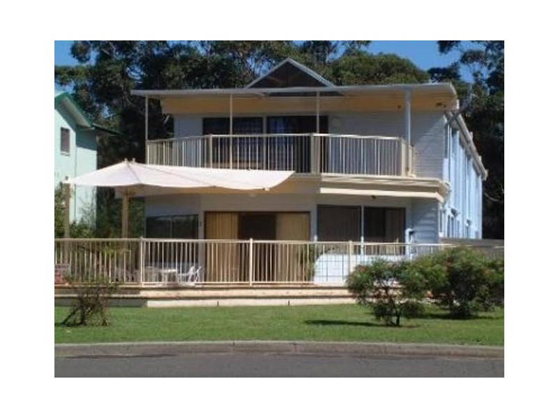 1 Mitchell Parade, Mollymook Beach NSW 2539