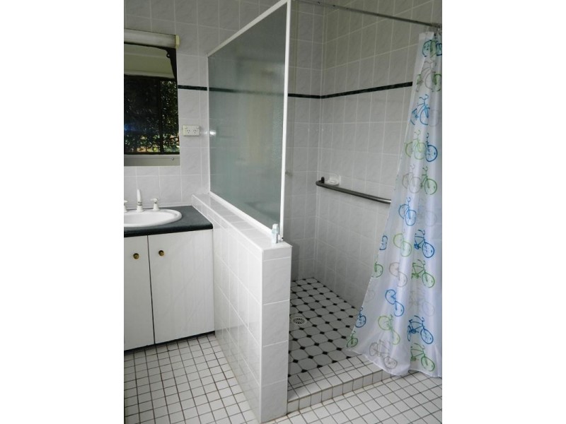 104 Mitchell Pde, Mollymook Beach NSW 2539