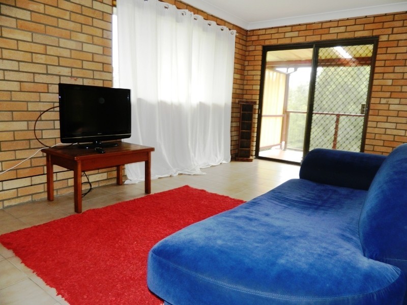 104 Mitchell Pde, Mollymook Beach NSW 2539
