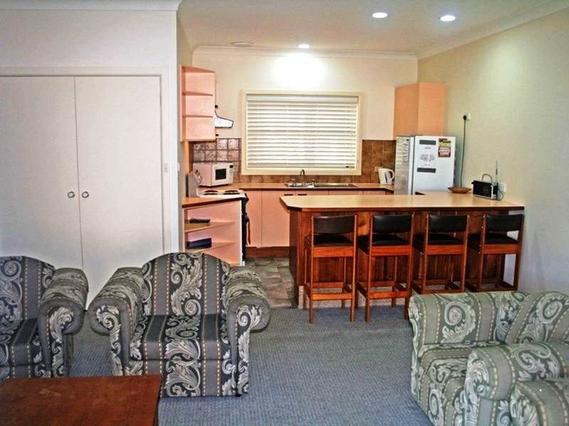 78 Mitchell Pde, Mollymook Beach NSW 2539