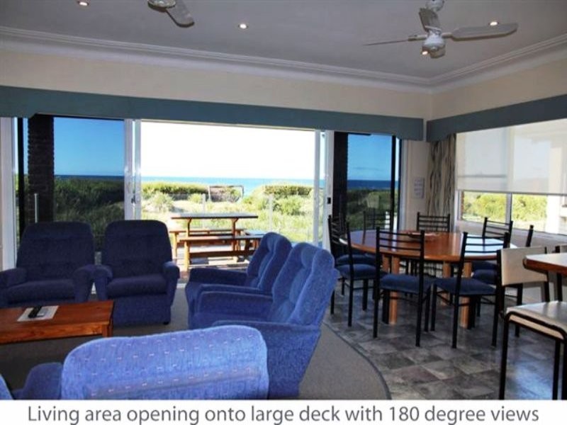 78 Mitchell Pde, Mollymook Beach NSW 2539