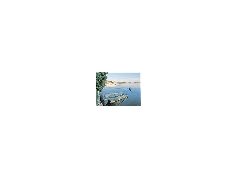 2 Kendall Crescent, Burrill Lake NSW 2539