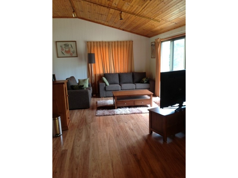 35  Lockhart Ave, Mollymook NSW 2539